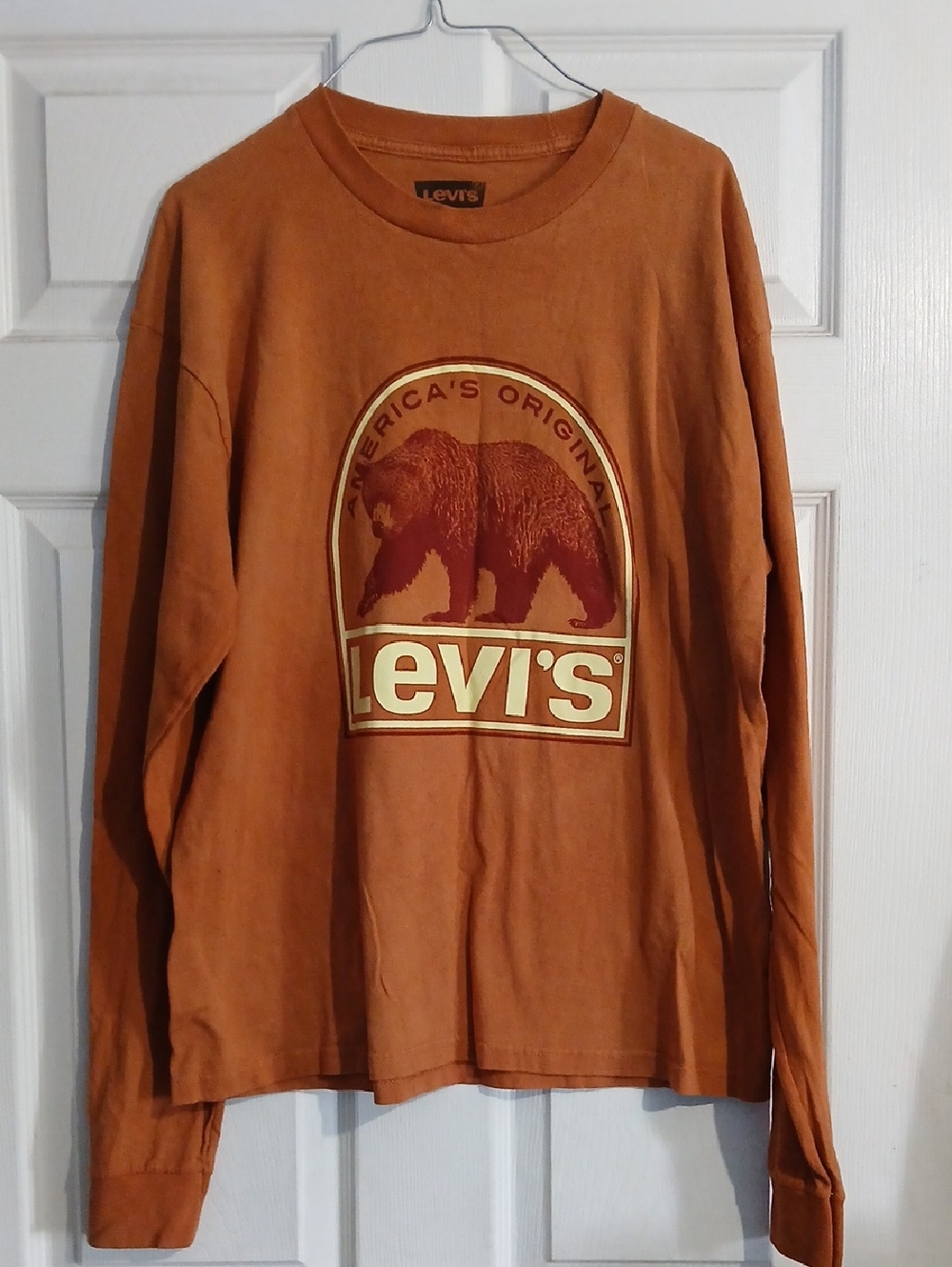 Levi's Burnt Orange Bear Logo Long Sleeve Tee